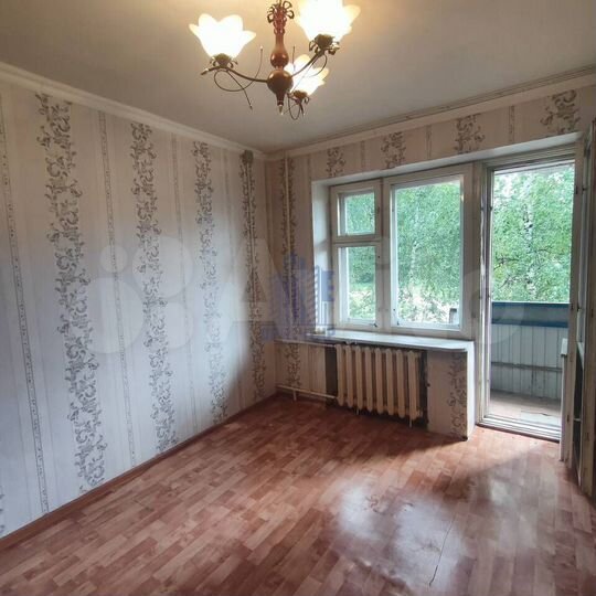 Комната 13,5 м² в 5-к., 2/4 эт.