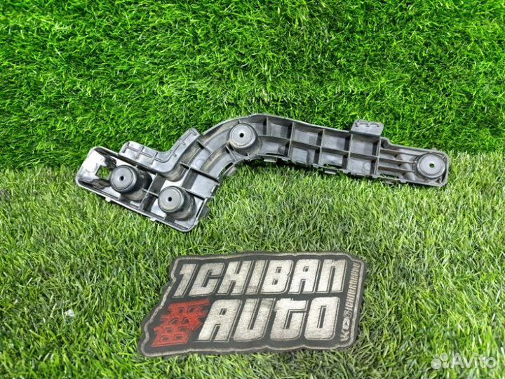 Крепление бампера заднее правое Chevrolet Orlando