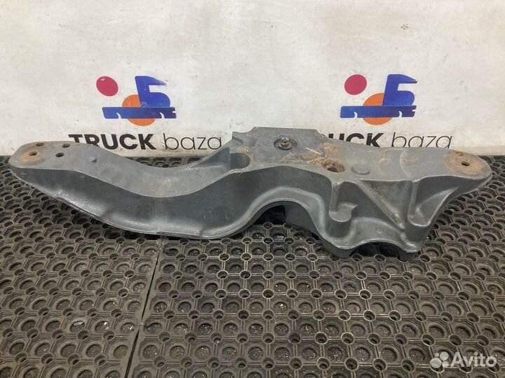 21196819 Кронштейн пневморессоры левый