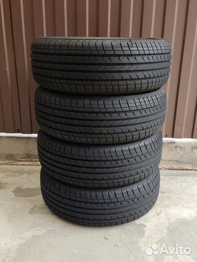 Yokohama Advan Sport V107 235/60 R18