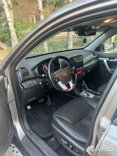 Kia Sorento 2.2 AT, 2011, 226 000 км