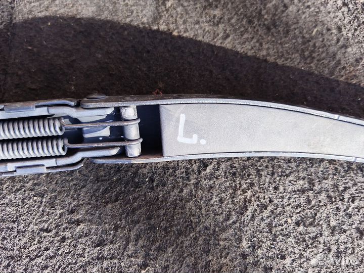 Поводок дворника левый Rаnge Rover L322 2009-12