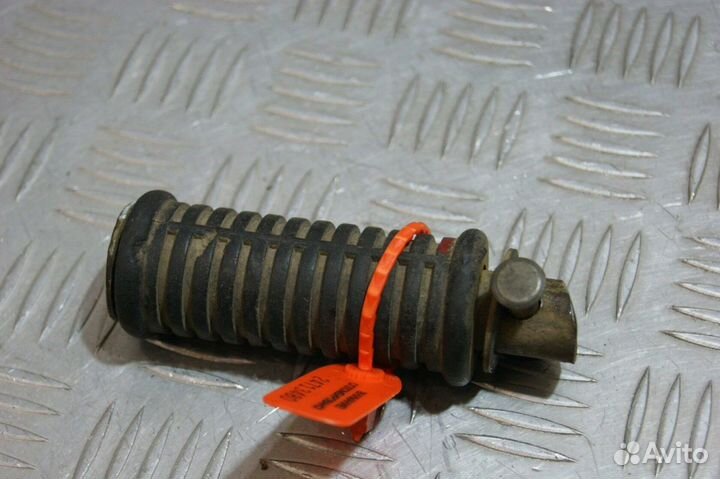 Подножка водителя левая Honda CB400SF, NC31