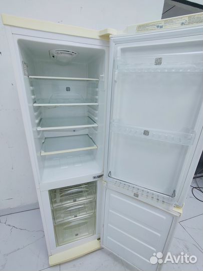 Узкий Холодильник Samsung 45 см