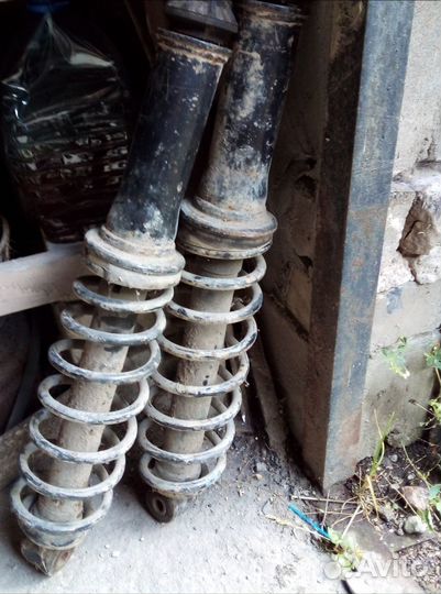 Стойки амортизатора golf 3