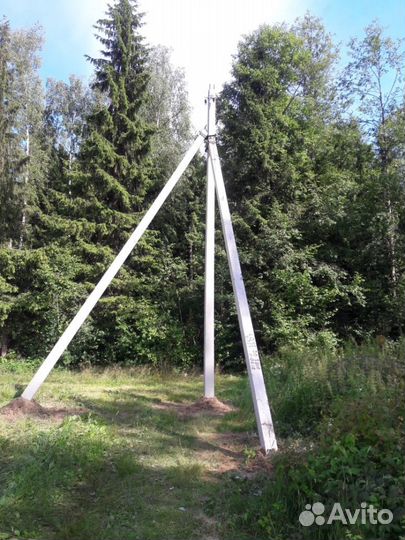 Ямобур. Установка столбов электрических, опор лэп