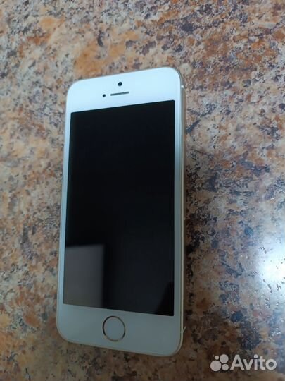 Телефон iPhone 5sе