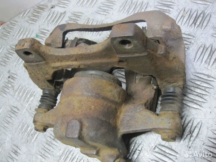 Суппорт тормозной передний Fiat Albea 2005-2012