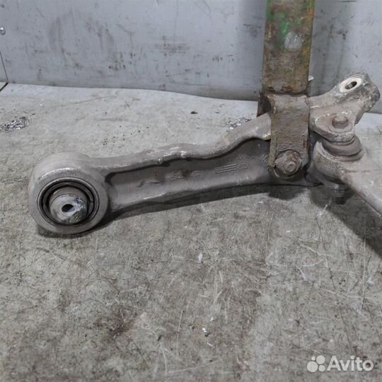 Рычаг передний поперечный нижний (прямой) левый J