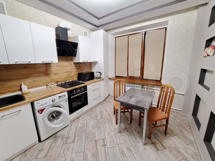 2-к. квартира, 79 м², 4/9 эт.