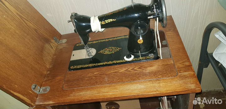 Швейная машинка