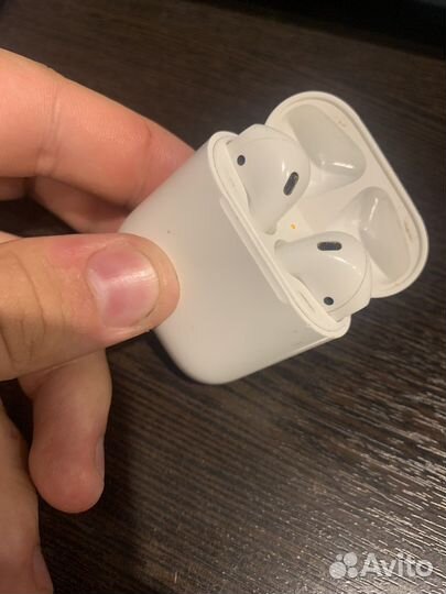 Airpods 2