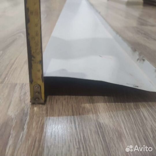 Отлив оконный