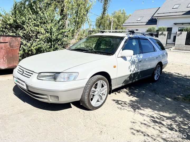 Toyota Camry Gracia 2.2 AT, 1998, 340 000 км