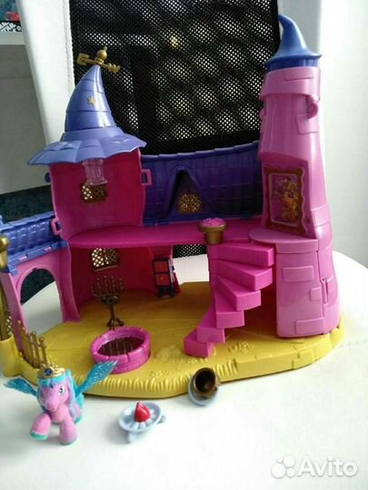 Закалдованный замок Филли Ведьмочек