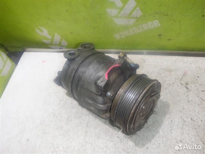Компрессор кондиционера Опель Вектра Б