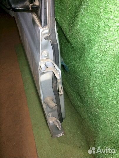 Дверь передняя правая Toyota Estima ACR30W MCR40W