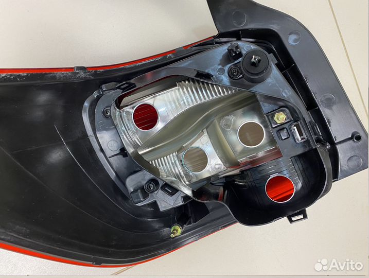 Фонарь задний новый Renault Logan 14