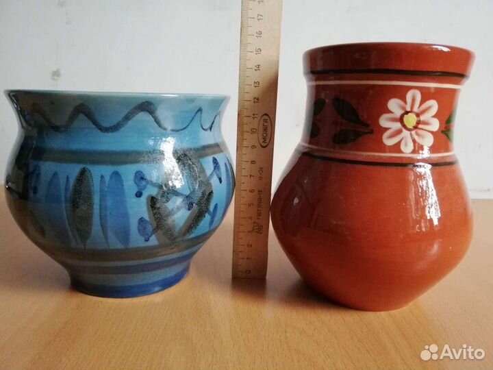 Глиняные горшки, крынки