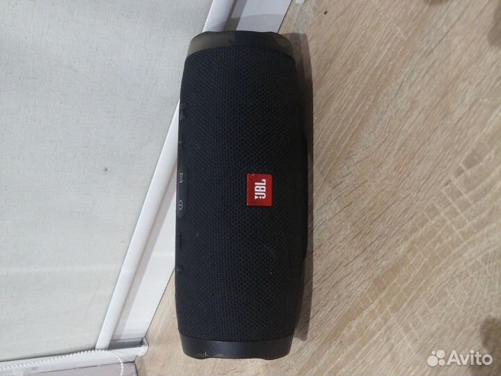 Колонка jbl charge3