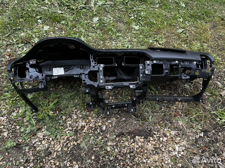 Торпедо Kia Rio 4 x-line