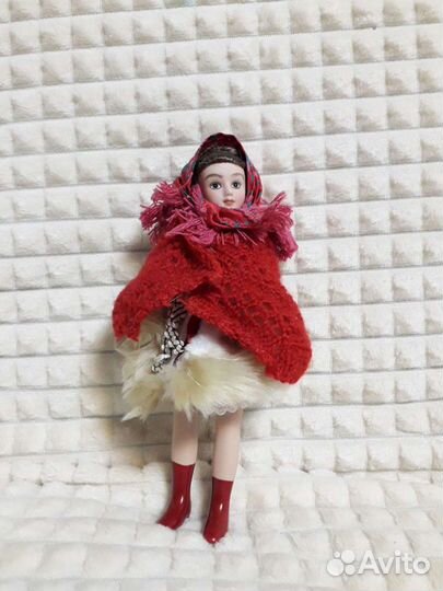 Кукла фарфоровая коллекционная