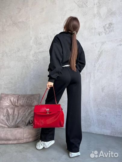 Костюм женский