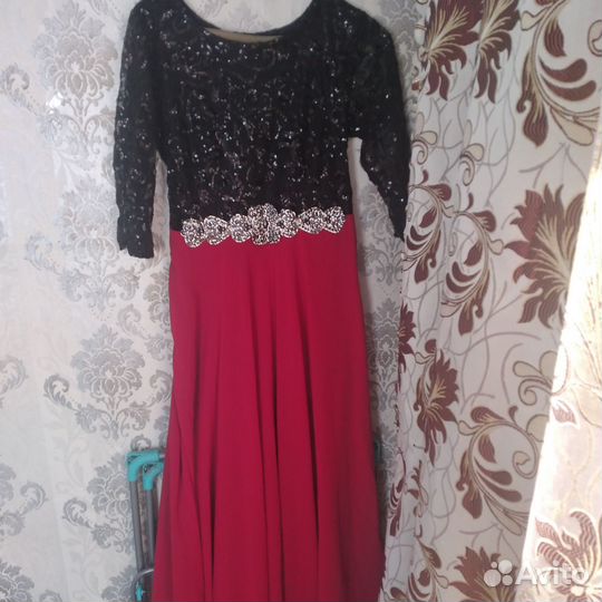 Вечернее платье в пол