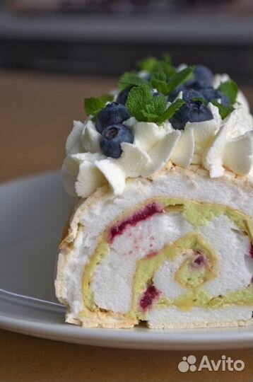 Меренговый рулет на заказ