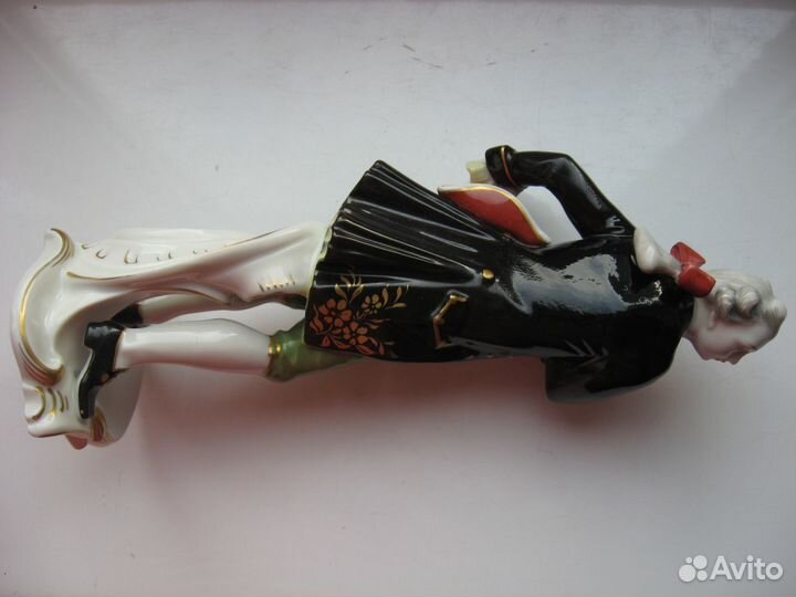 Розенталь антиквариат кавалер статуэтка оригинал