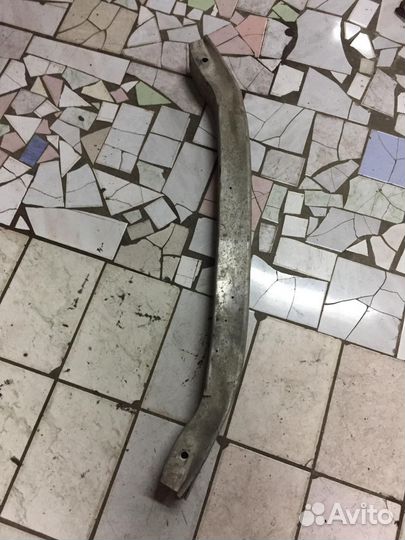 Усилитель переднего бампера Audi A8 D3