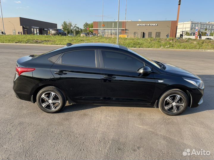 Hyundai Solaris 1.6 AT, 2018, 100 000 км