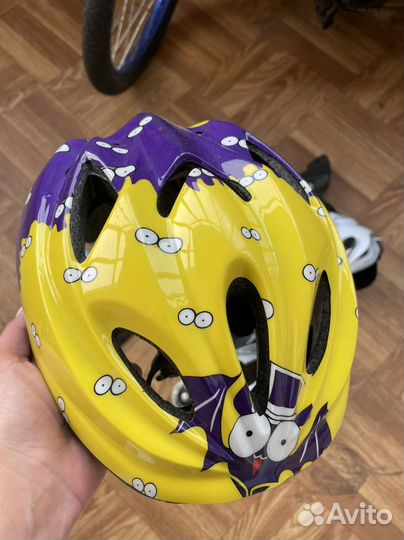 Роликовые коньки, защита, шлем