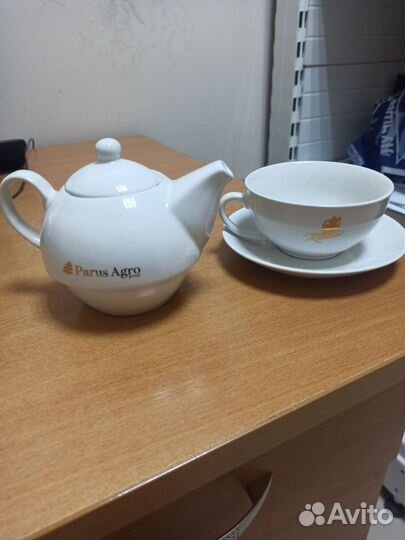 Чайник заварочный фарфоровый