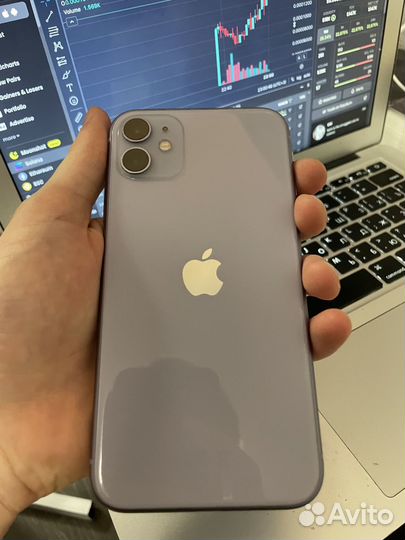 iPhone 11, 64 ГБ