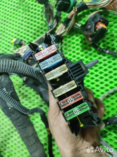 Проводка моторного отсека Пежо 308