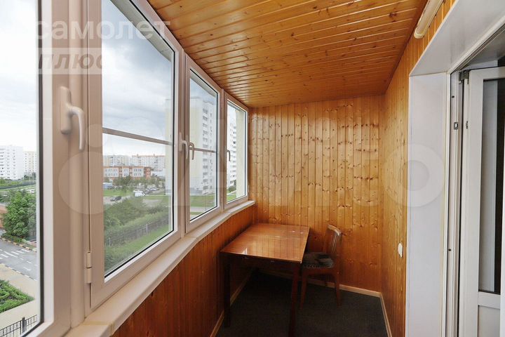 2-к. квартира, 67,2 м², 4/10 эт.