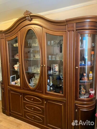 Буфеты и серванты бу