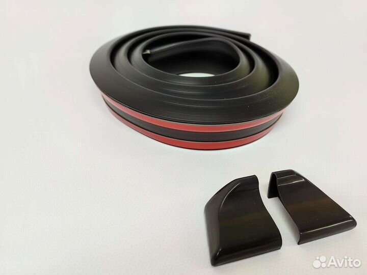 Спойлер лезвие универсальный