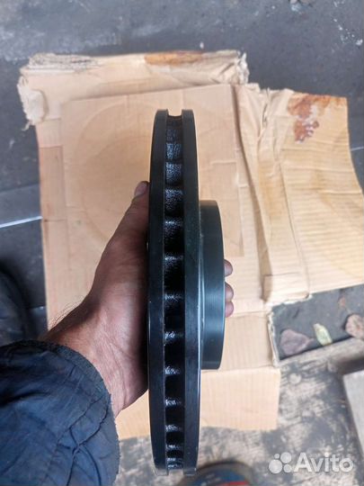 Диски тормозные передние Volvo s80