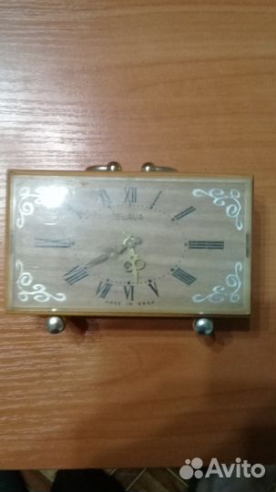 Настольные часы слава