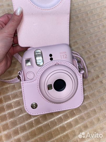 Фотоаппарат instax mini 12 как новый