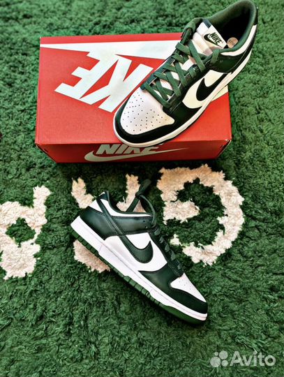 Nike dunk low retro Varsity green