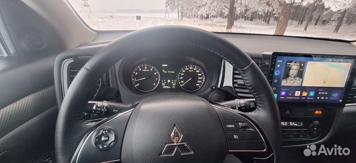 Mitsubishi Outlander 2.0 CVT, 2015, 146 000 км