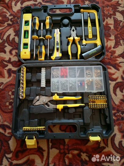 Чемодан с инструментами