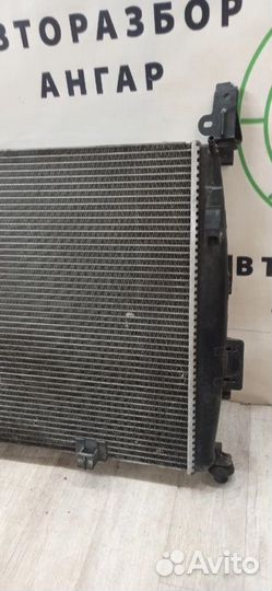 Радиатор охлаждения двигателя Nissan Qashqai J10E