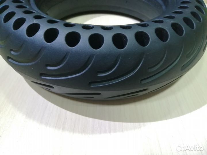 Покрышка бескамерная на электросамокат 10.0x2.75