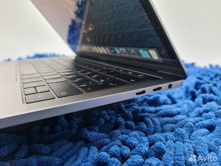 Apple MacBook Pro 13 2016 i5 16Gb 256Gb Touchbar