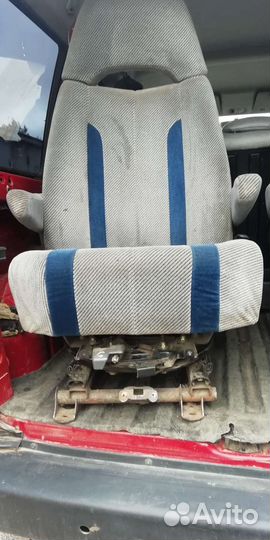Сиденья капитанские