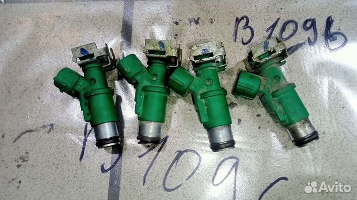 Топливные форсунки Пежо 206 седан